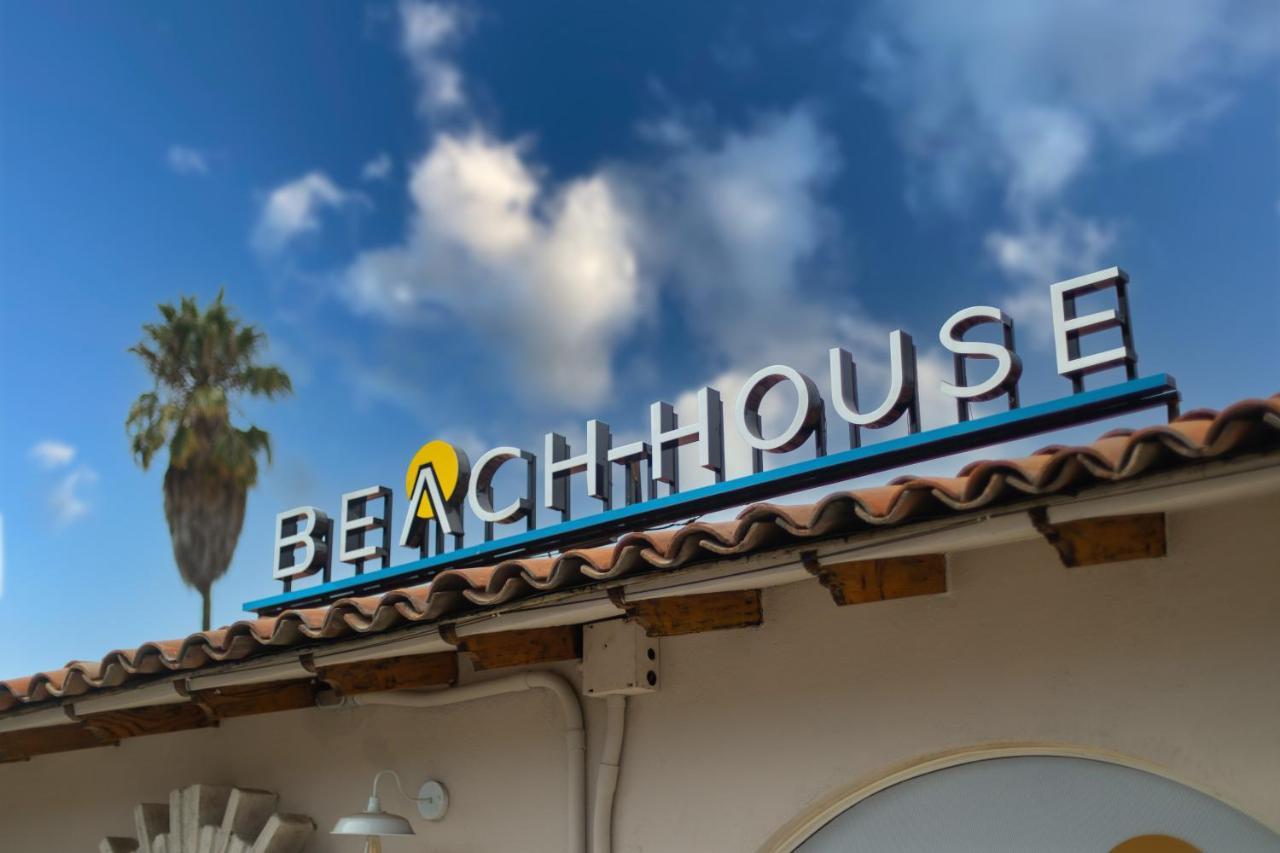 Beach House By Eazy 恩塞纳达港 外观 照片